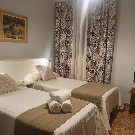 Luna-guest Aparthotel Alcalá de Guadaira